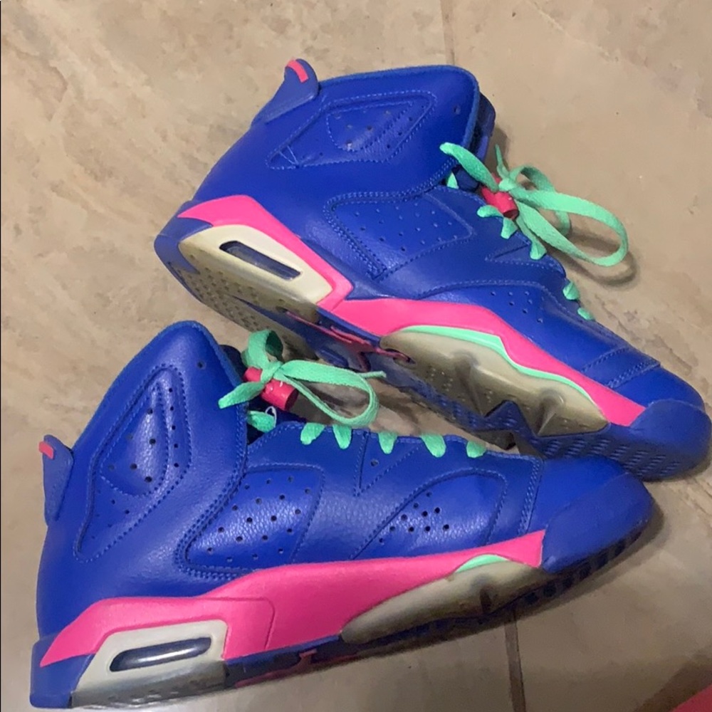 BLUE AND PINK TEAL JORDAN6s!!!! VERY GOOD COND - Picture 5 of 5